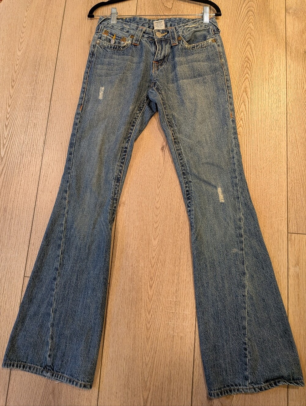 True Religion Sammy Big T Low Rise Bootcut Jeans Size 27